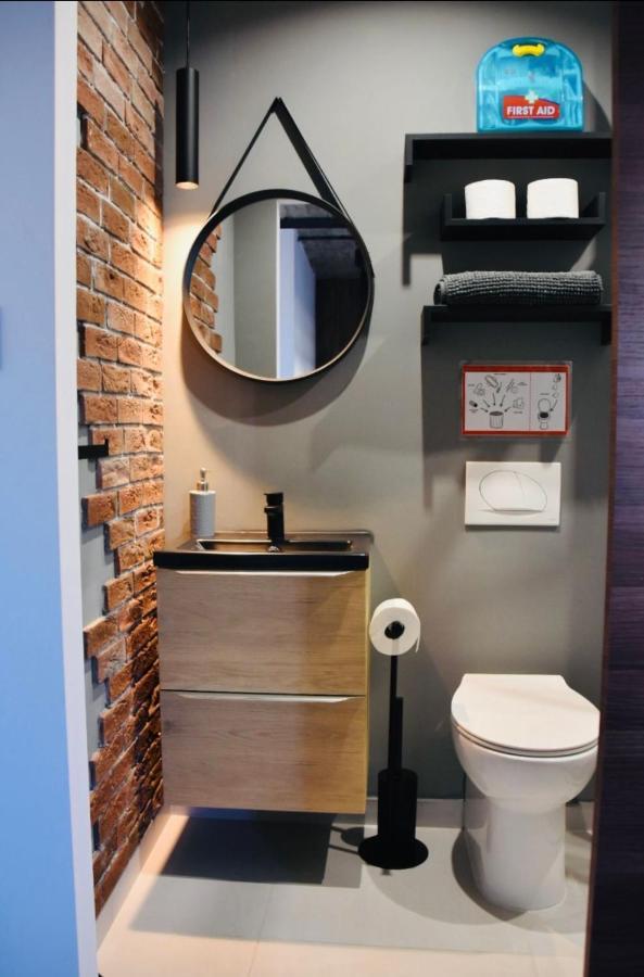 모스타 Chic Penthouse Industrial-Style 아파트 외부 사진